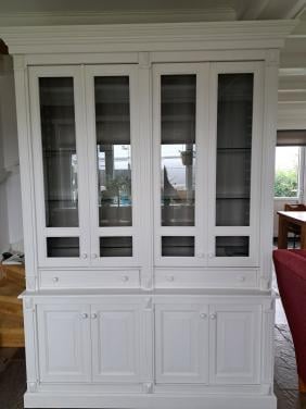 Mooie witte buffetkast