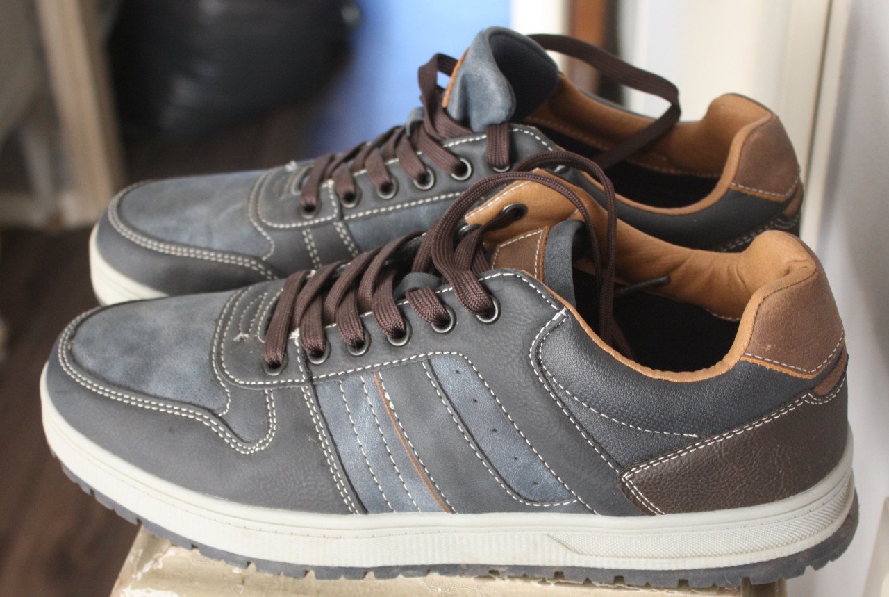 Heren gympen maat 44