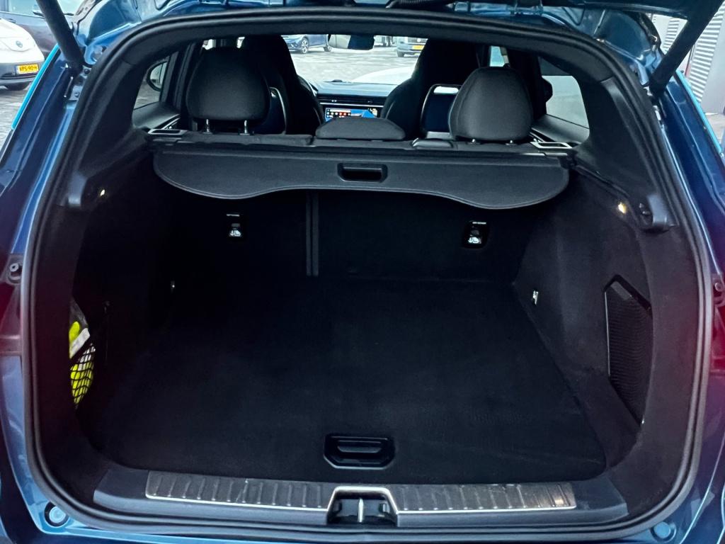 Lynk & Co 01 1.5 phev 261pk/facelift my23/360 camera/panodak enz..