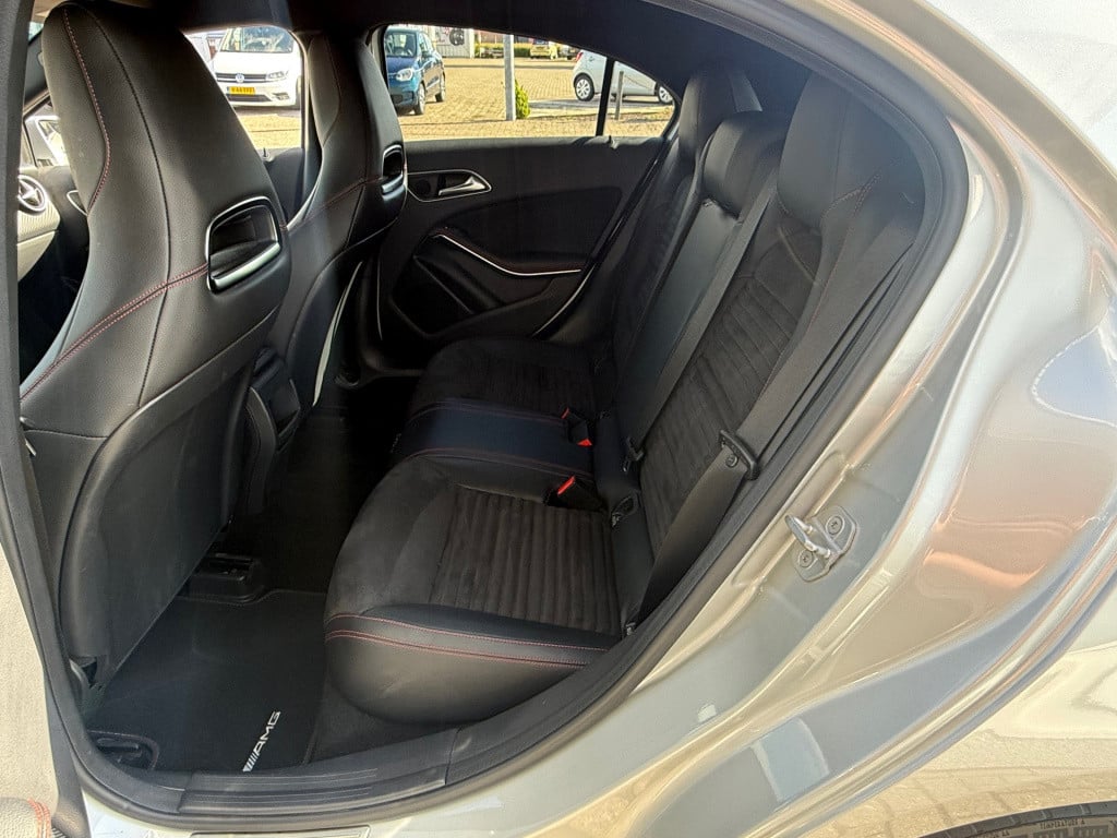 Mercedes-Benz A-Klasse 180 ambition amg