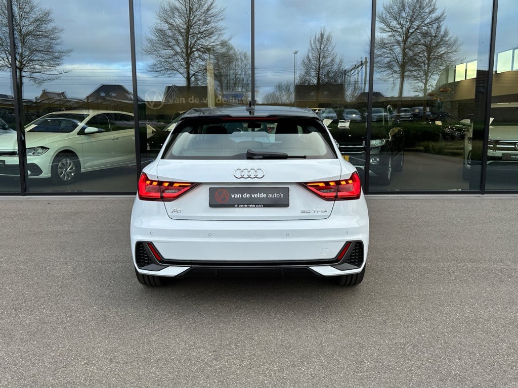 Audi A1 Sportback 30 tfsi 116pk s-tronic s-line | navi | virtual cockpit | 