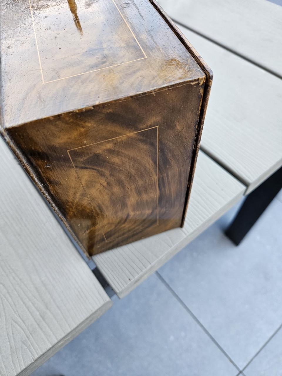 Antieke zeldzame beaumont metalen kist houtlook met sleutel