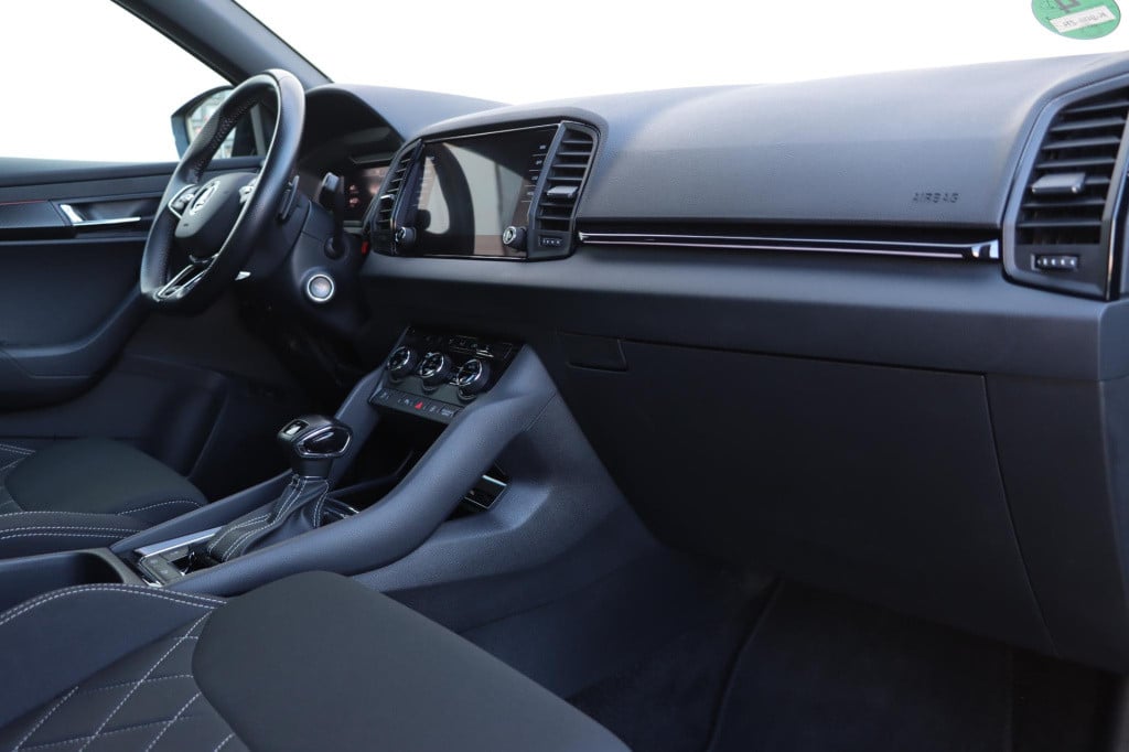 Skoda Karoq 1.5 tsi 150pk dsg7 sportline business