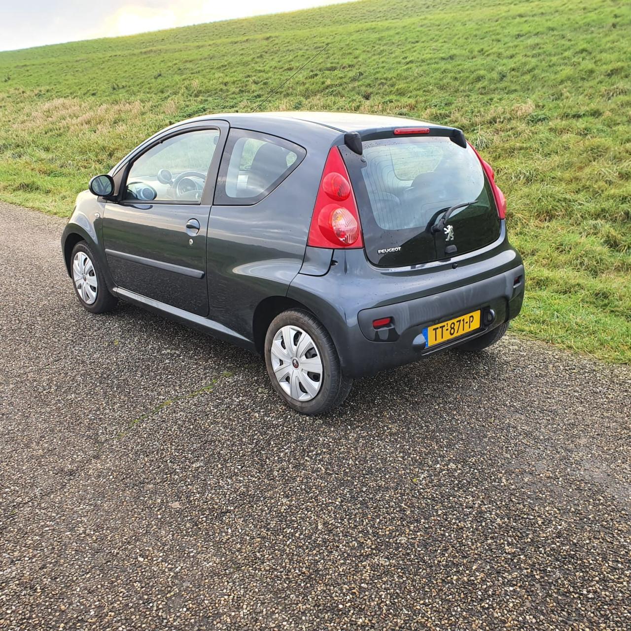 Peugeot 107 1.0 12V XR