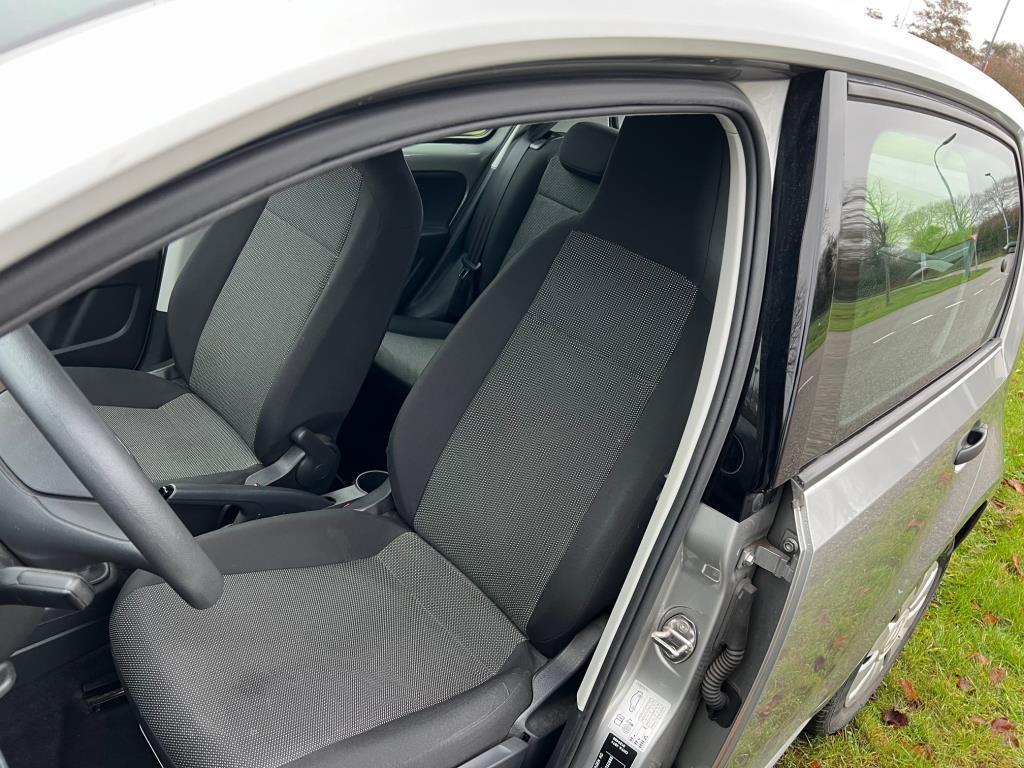 Volkswagen UP! 1.0 bmt take up!