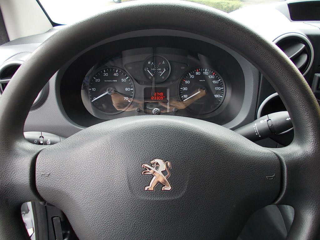 Peugeot Partner 1.6 hdi airco, cruise contr., pdc, schuifdeur