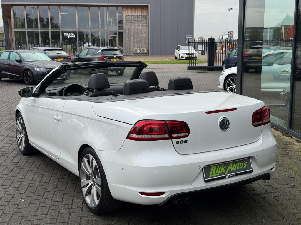 Volkswagen Eos 2.0 tsi highline * xenon/ led * keyless * cruise contol * ca