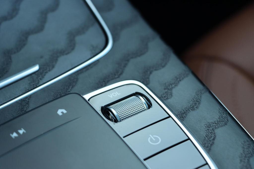 Mercedes-Benz E-Klasse 200 business solution amg