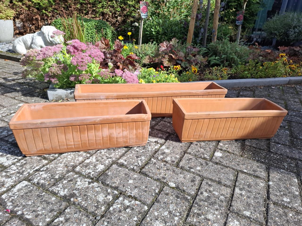 Set 3 terracotta bloembakken