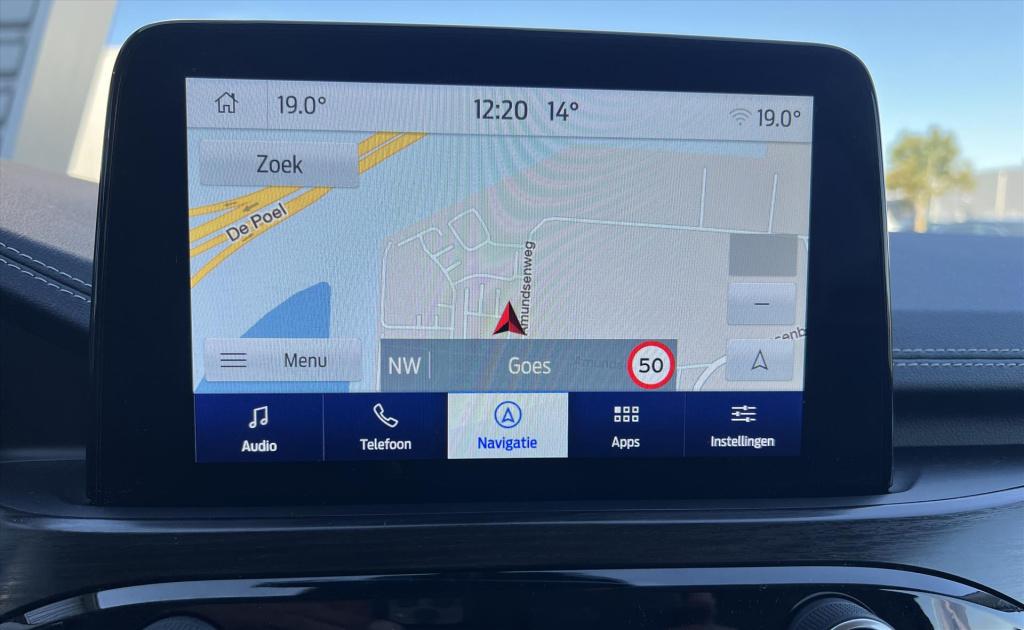 Ford Kuga 2.5 phev e-cvt 225pk vignale , trekhaak , winterpack met voorruit