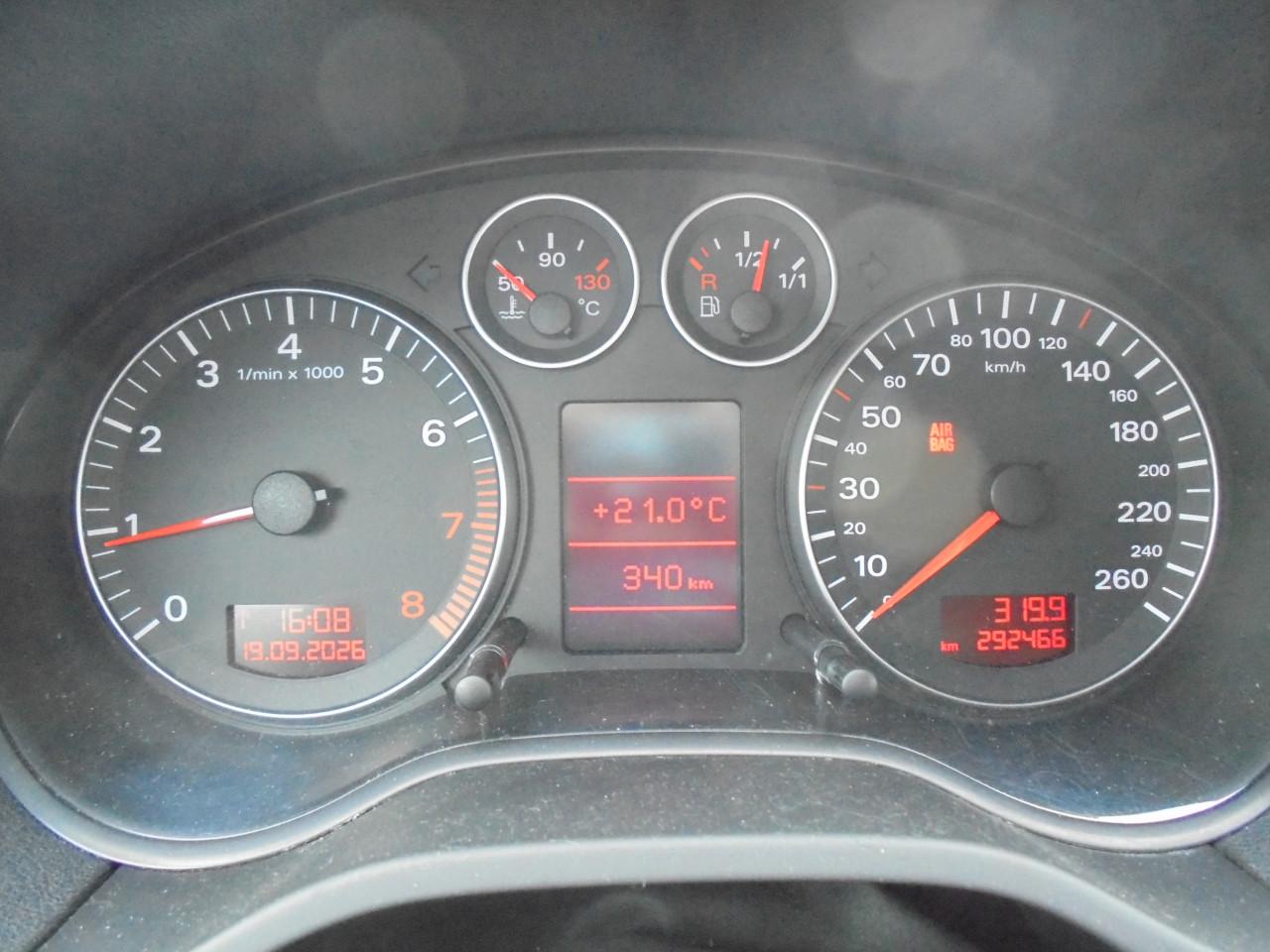 A3 1.6 Ambition (2003) Logische KM-stand Perfect onderhouden Let op: rookt