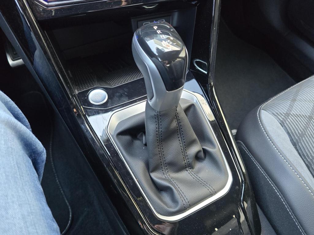 Volkswagen T-roc 1.5 tsi r-line edition virtual cockpit stuur/stoelverwarmi