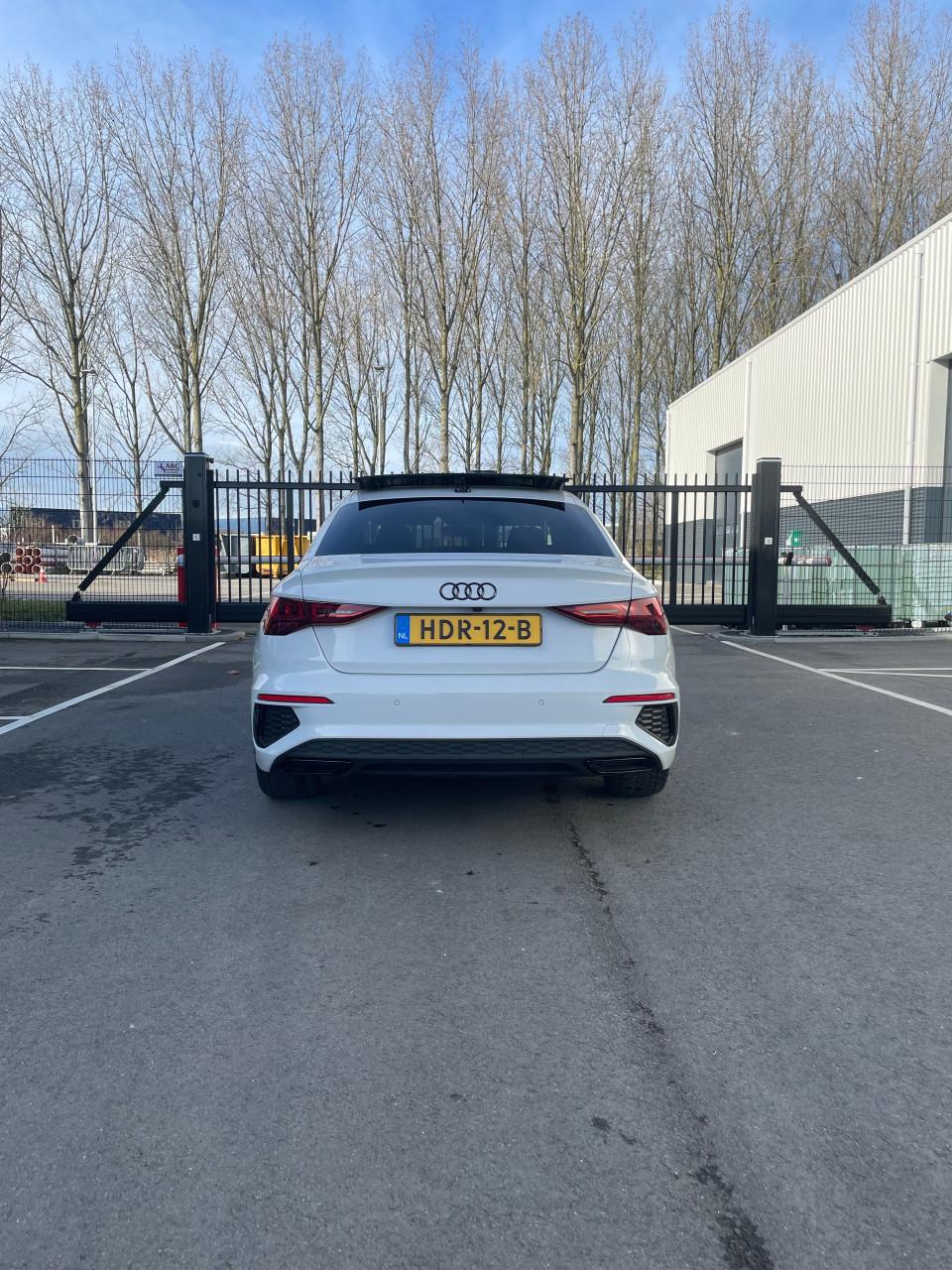 Audi A3 1.5 TFSI MHEV S-Line Wit