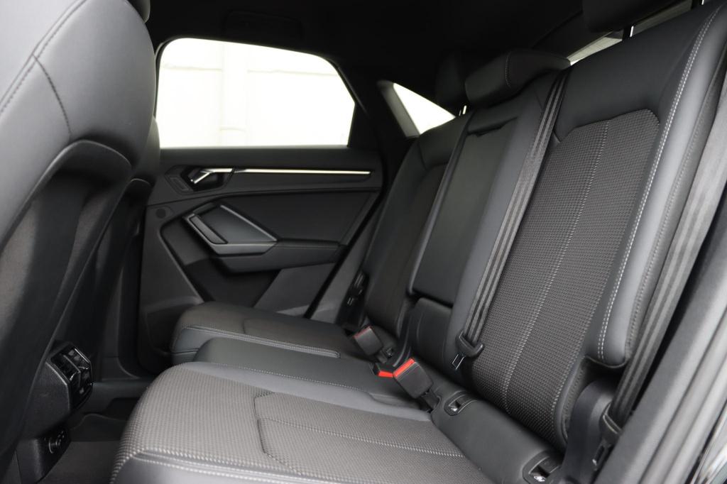 Audi Q3 sportback 45 tfsi e s edition 245pk s tronic | soh 99% |