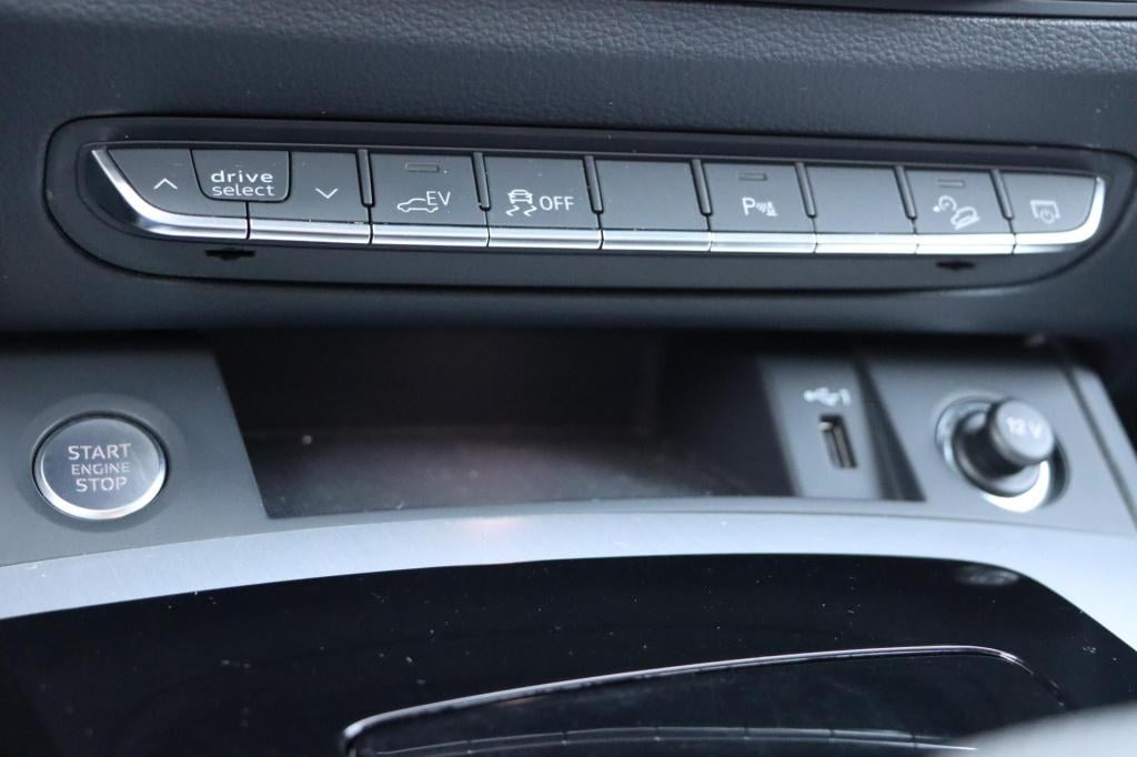 Audi Q5 50 tfsi e s edition competition 300pk s-tronic
