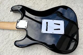 Nieuw is deze stratocaster!!