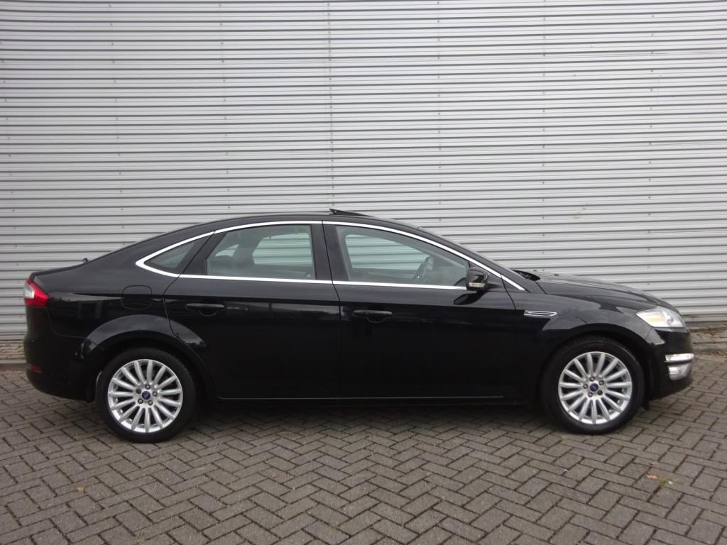Ford Mondeo 1.6 ecoboost platinum climate / navi / cruise / parkeers. / sto
