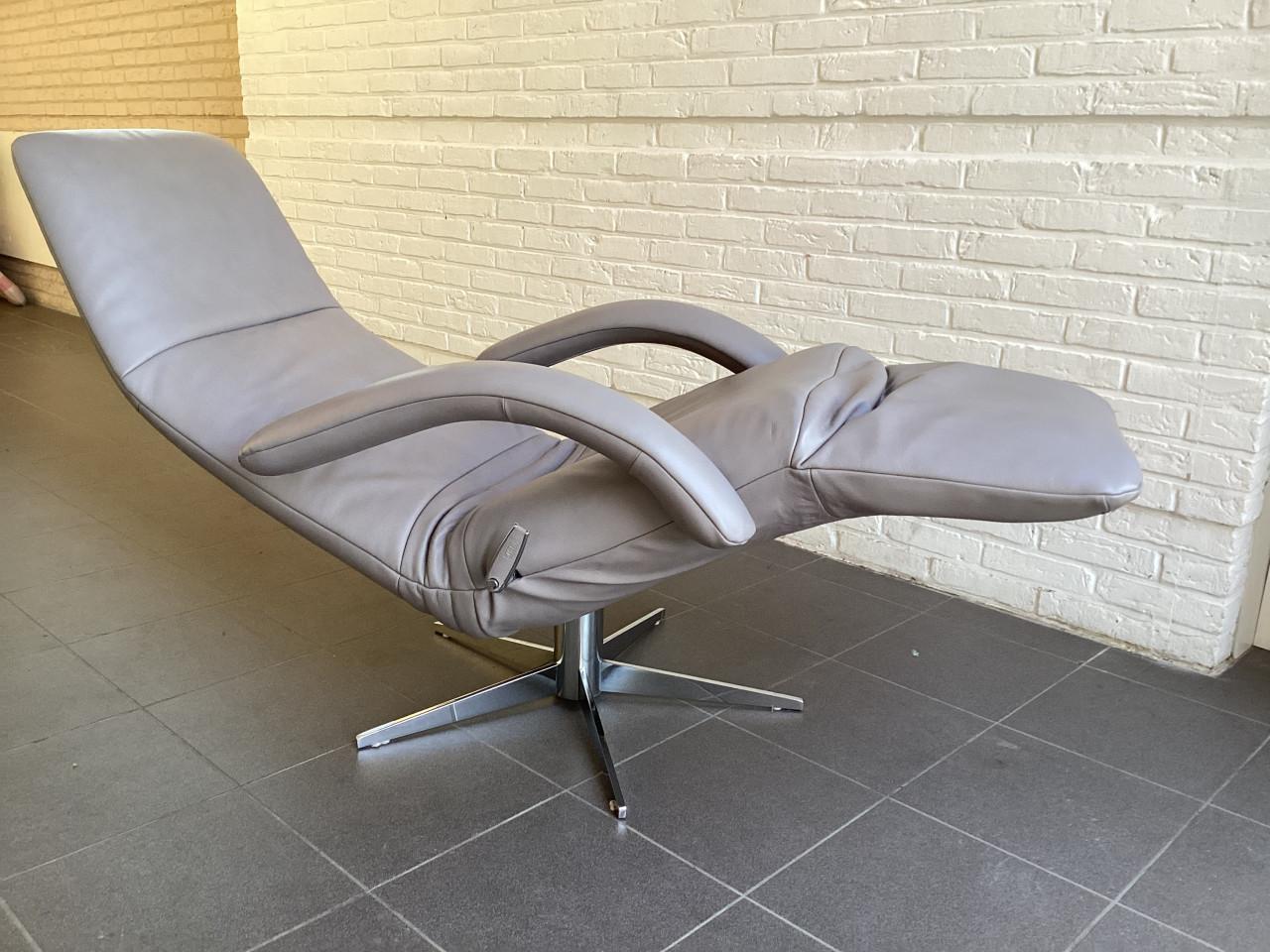 Jori relax+kussen(showroomstaat)model Yoga Medi