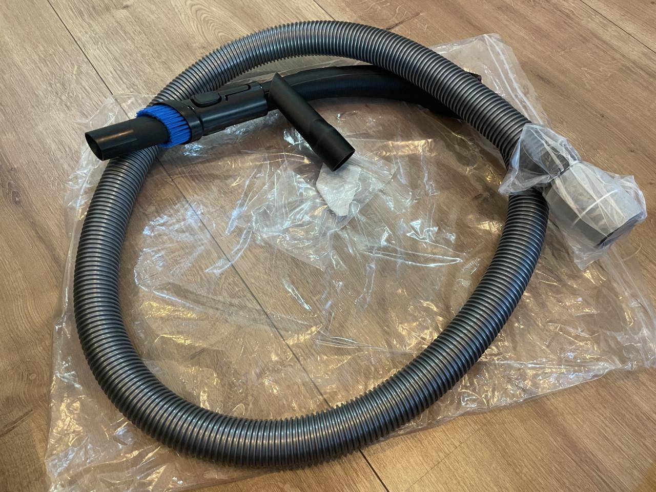 Nieuwe stofzuigerslang +spleetzuiger Philips