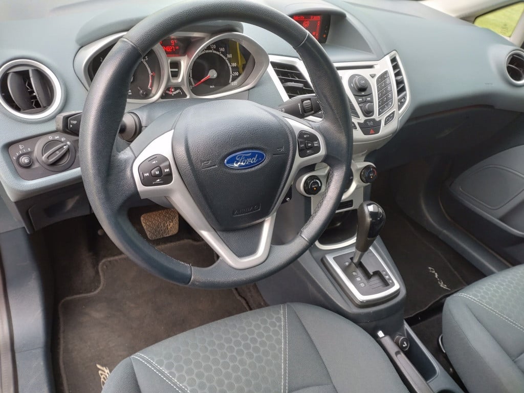 Ford Fiesta 1.4 titanium | automaat