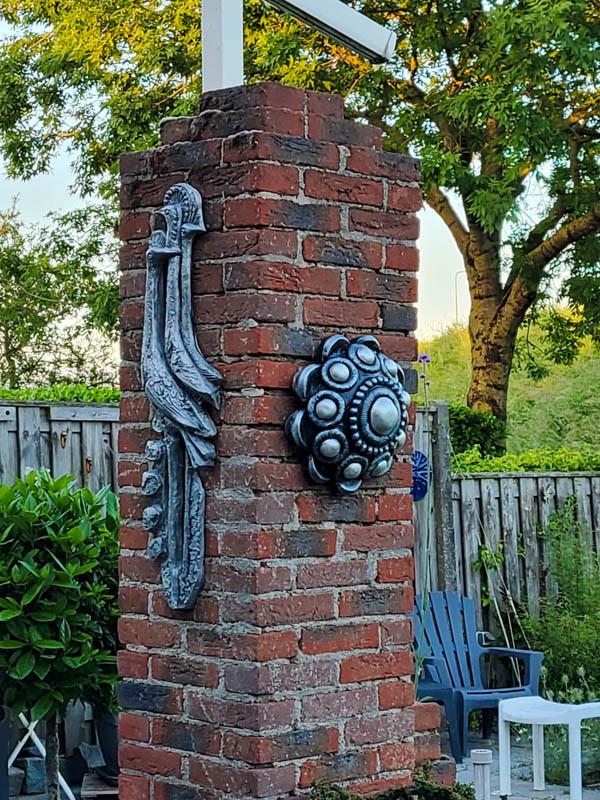 Zeeuwse hangknop beton - verkrijgbaar in 5 diameters en 4 kleuren.