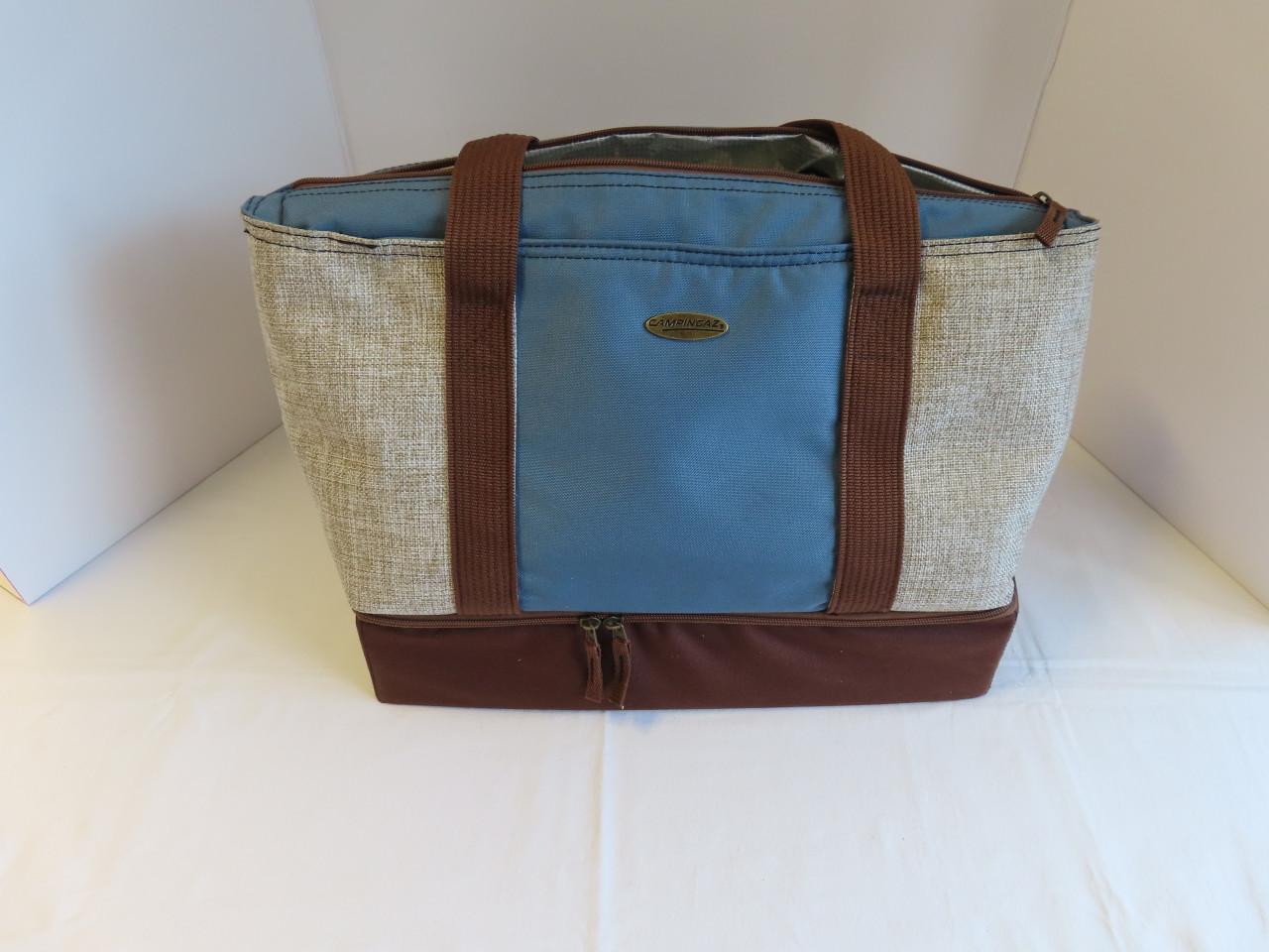 Prachtige koeltas Merk: Campingaz Breed: 40 cm €.25,00