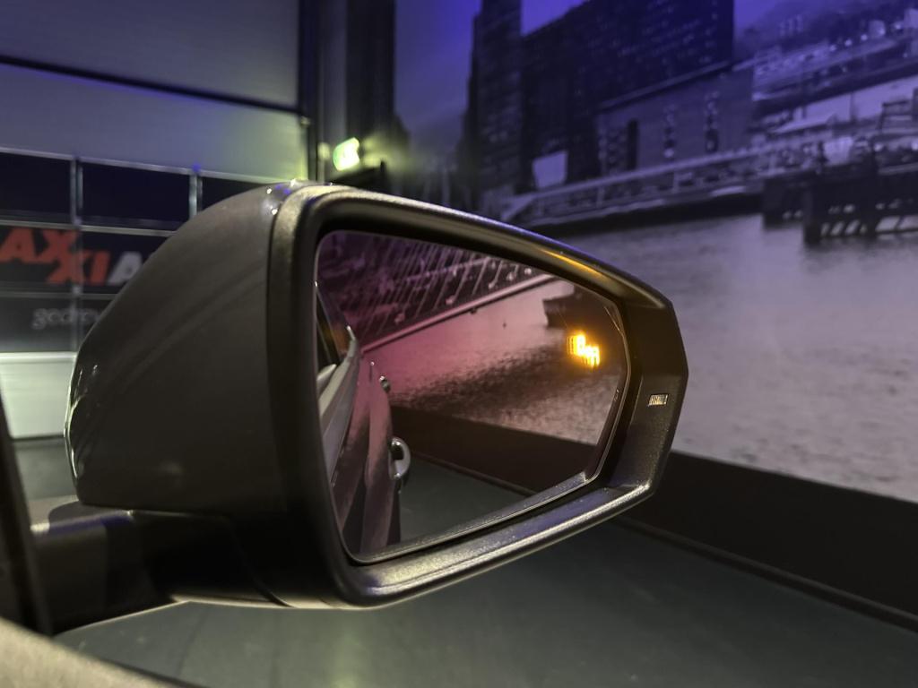 Volkswagen Polo 1.0 tsi r-line *beats*pano*camera*navi*appconnect*