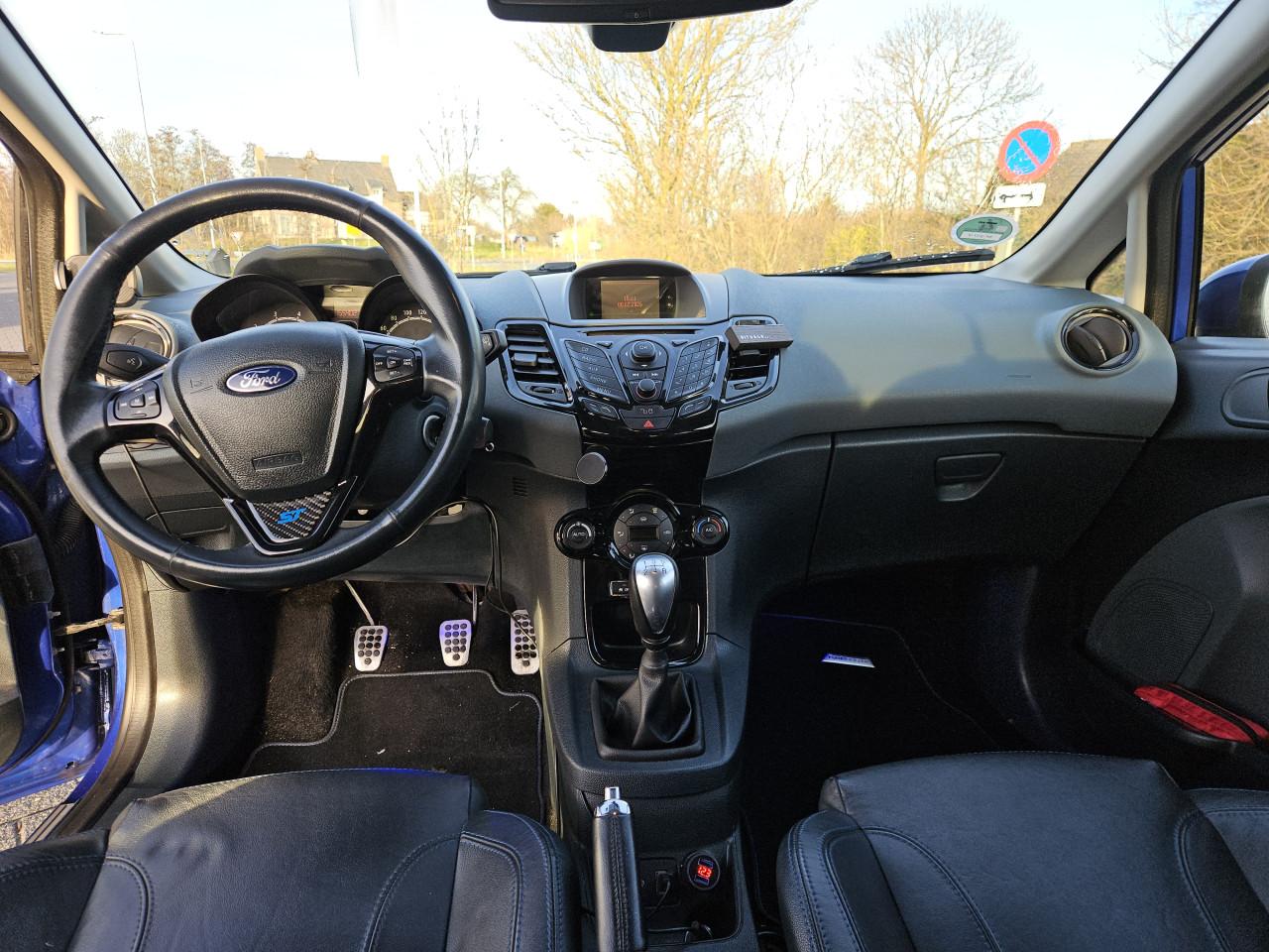 Ford Fiesta 1.6 metal