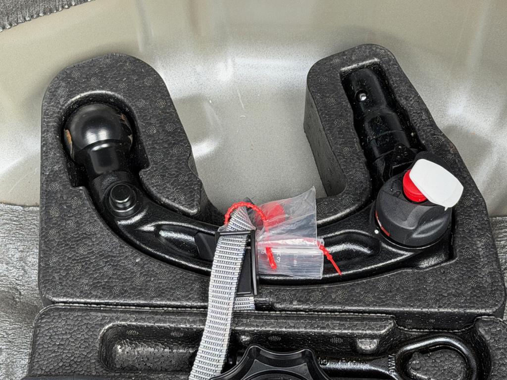 Volkswagen T-cross 1.5 tsi 150pk dsg r-line | camera | trekhaak | navi | iq