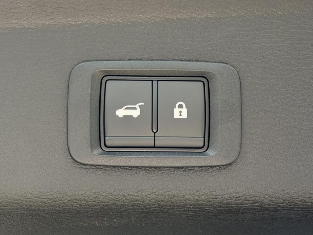 Mitsubishi Outlander 2.4 phev black edition