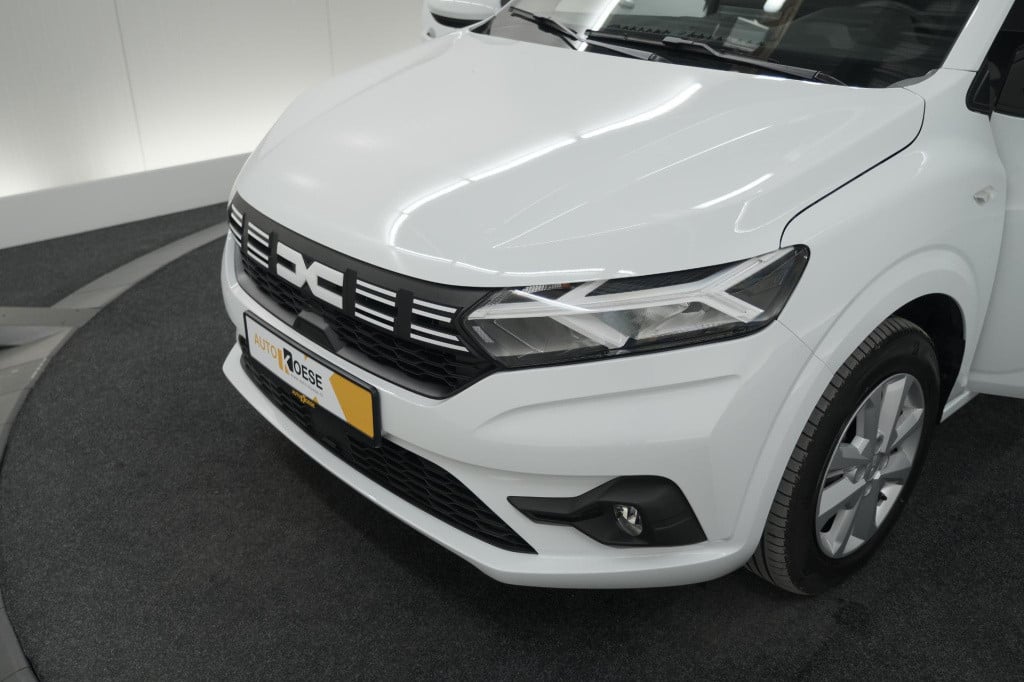 Dacia Sandero tce 90 cvt expression | parkeersensoren | apple carplay | cru