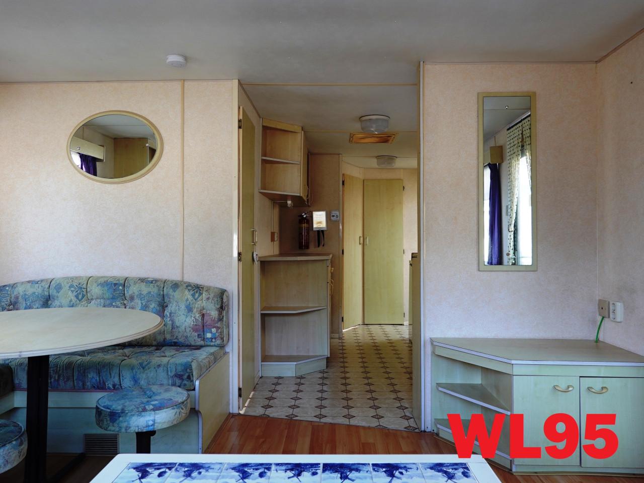 Betaalbare opknap stacaravan te koop voor 6 personen