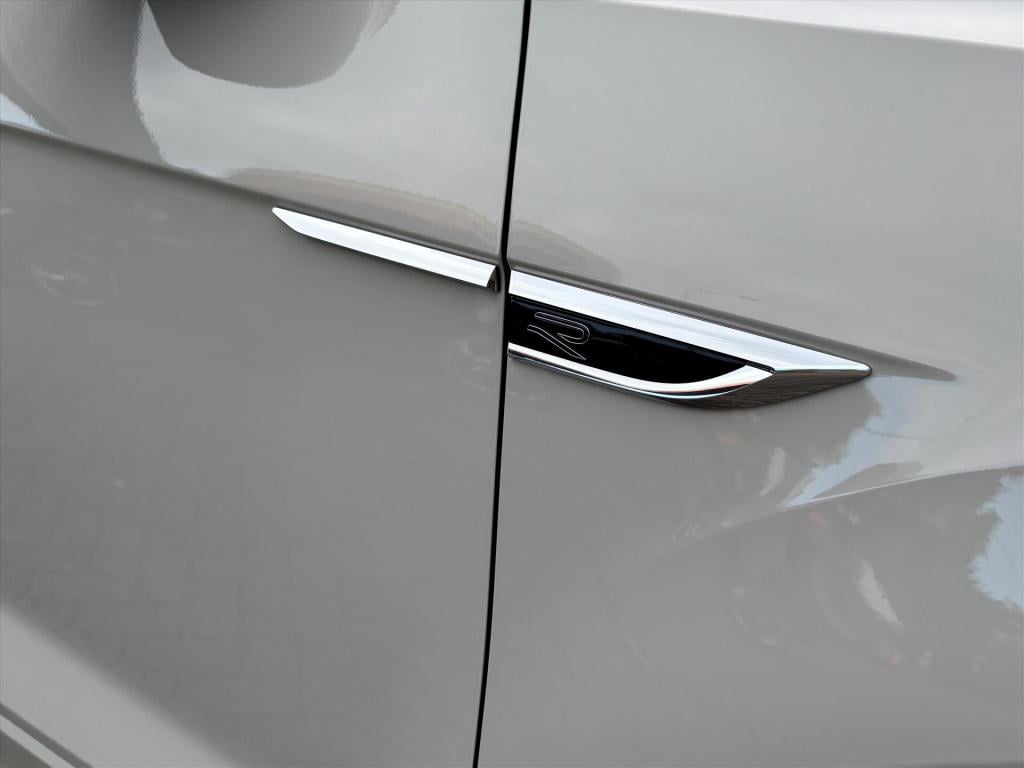 Volkswagen T-roc 1.5 tsi 150pk 7-dsg r-line|elek.klep|camera|dode hoek|iq l