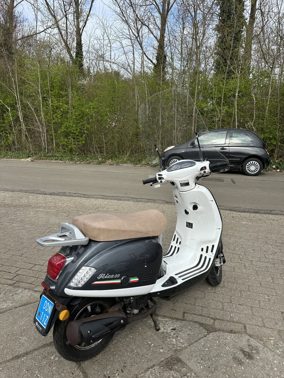Iva Ibiza Snorscooter Blauw kenteken