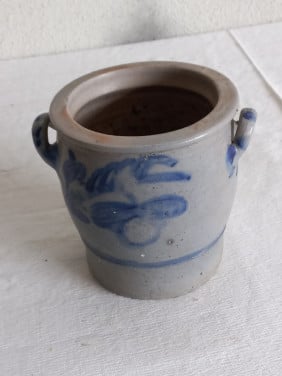 Pot  met 2 oren, aardewerk