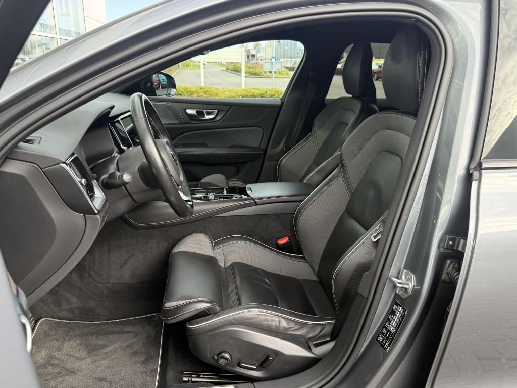 Volvo V60 t6 340pk recharge r-design| adap.cruise| camera| h&k sound| keyl