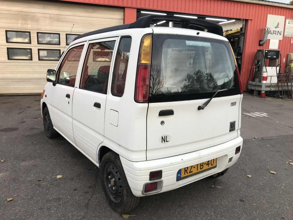 Daihatsu Move 850