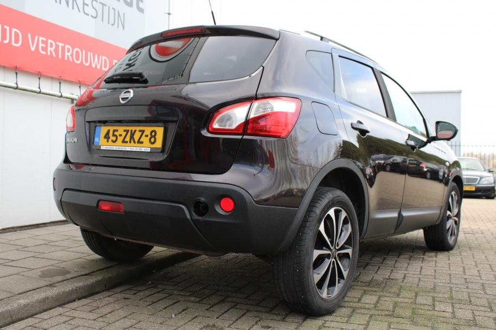 Nissan Qashqai 1.6 connect edition