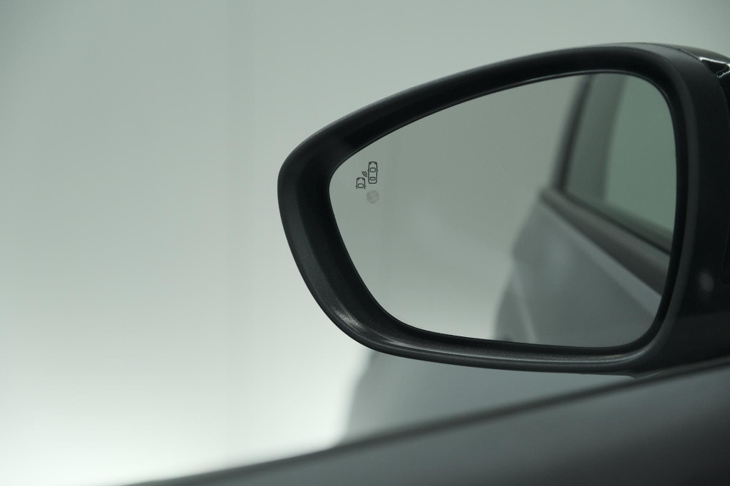Opel Crossland X 130 turbo at6 innovation | camera | dodehoekdetectie | app