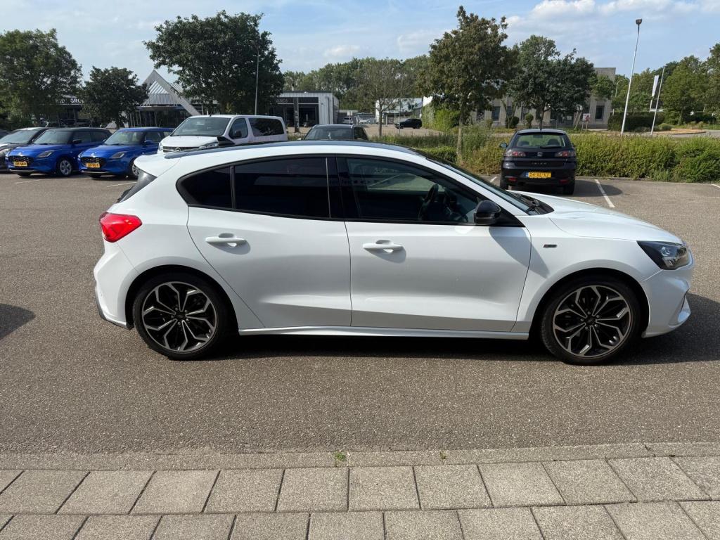 Ford Focus 1.0 ecoboost st line business