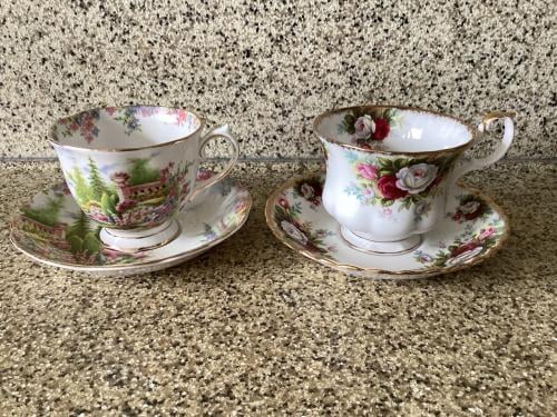 Kop en schotels. Merk: Royal Albert. Kentish Rockery en Celebration