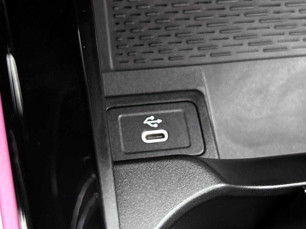 Mercedes-Benz Eqa 250+ business solution amg 71 kwh | nightpakket | panoram