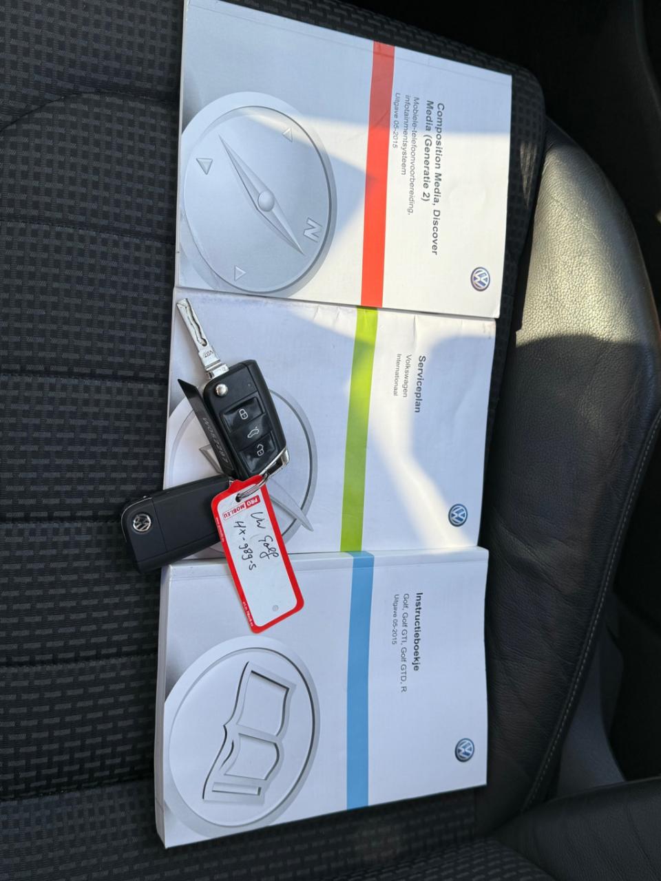 Volkswagen Golf 1.2 tsi business edition r connected dsg