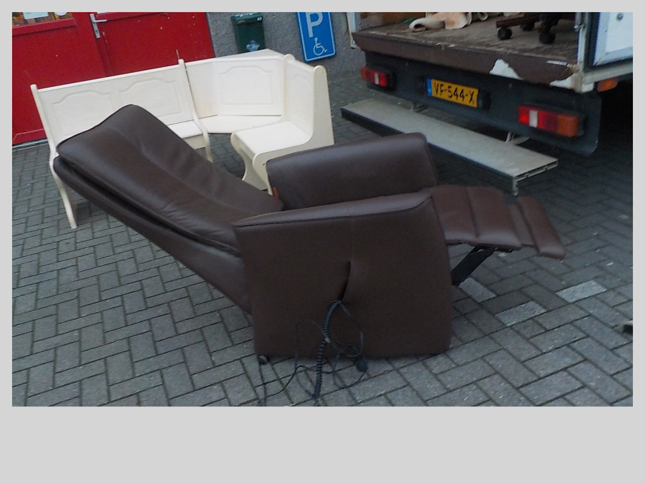 Elektrische mooie kwaliteit leren sta-op relax fauteuil merk PROMINENT