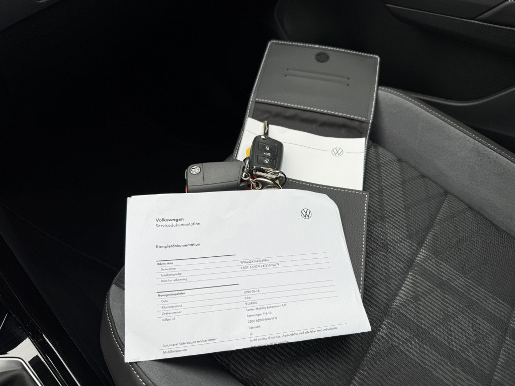 Volkswagen T-roc 1.5 tsi 150pk dsg r-line | acc | side assist | camera