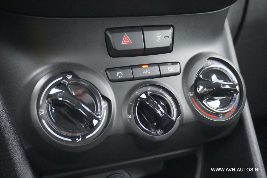 Peugeot 208 1.6 bluehdi blue lease
