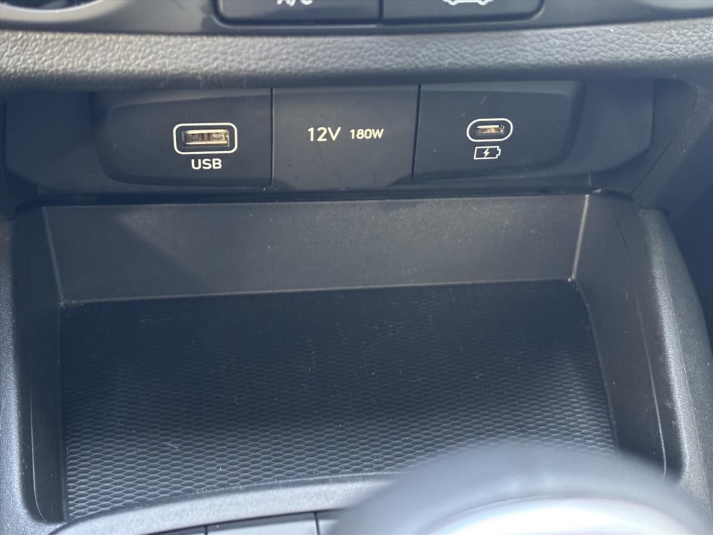 Hyundai I 10 1.0i comfort| apple carplay| dab| cruise control| rijklaar, in