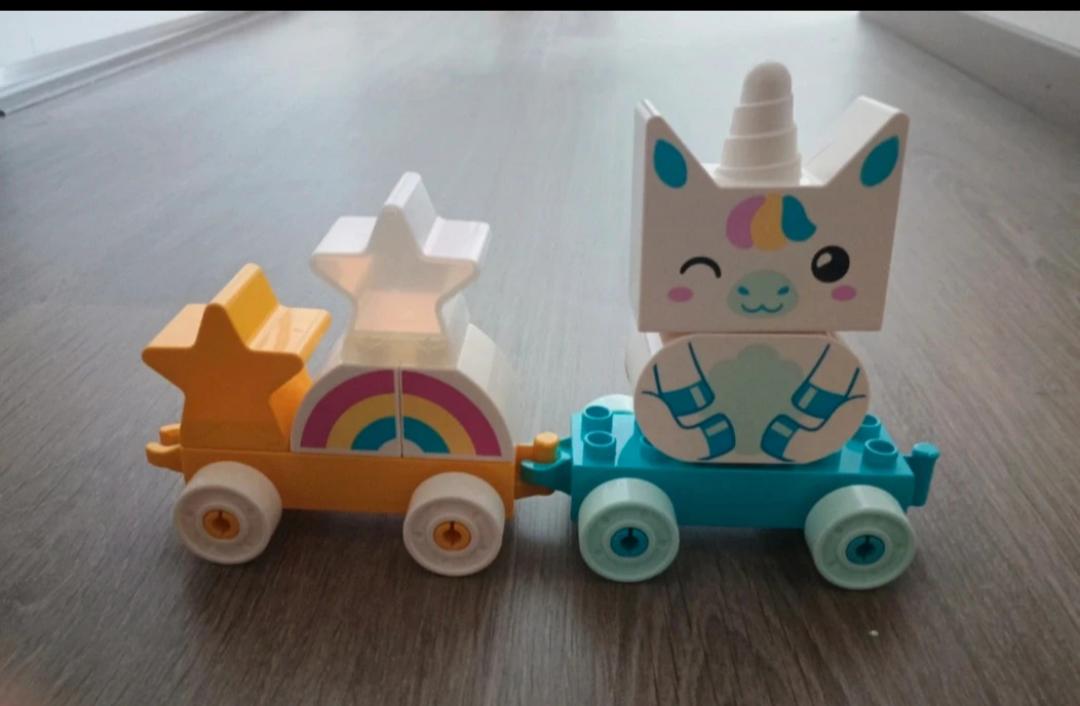 Duplo verjaardag Minnie 10873  en treintje