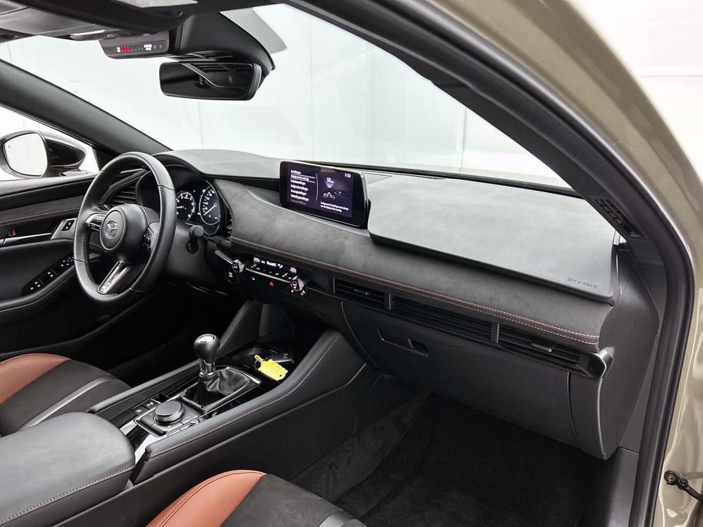 Mazda 3 2.0 e-skyactiv-g m hybrid 150 nagisa