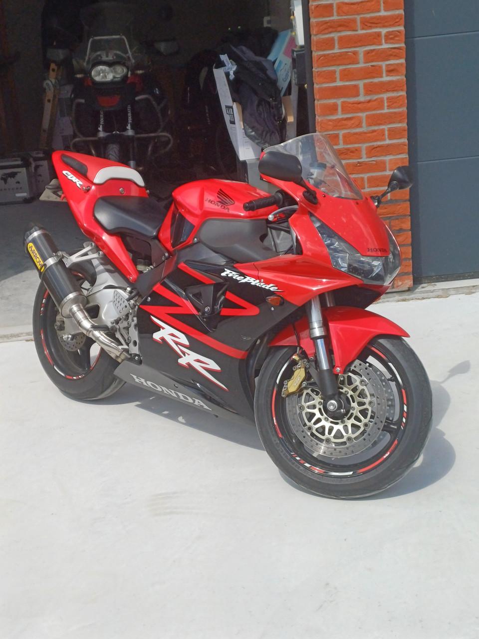 Honda CBR954RR 2002